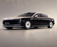 70.8万元起：中国高端智能轿车尊界S800上市